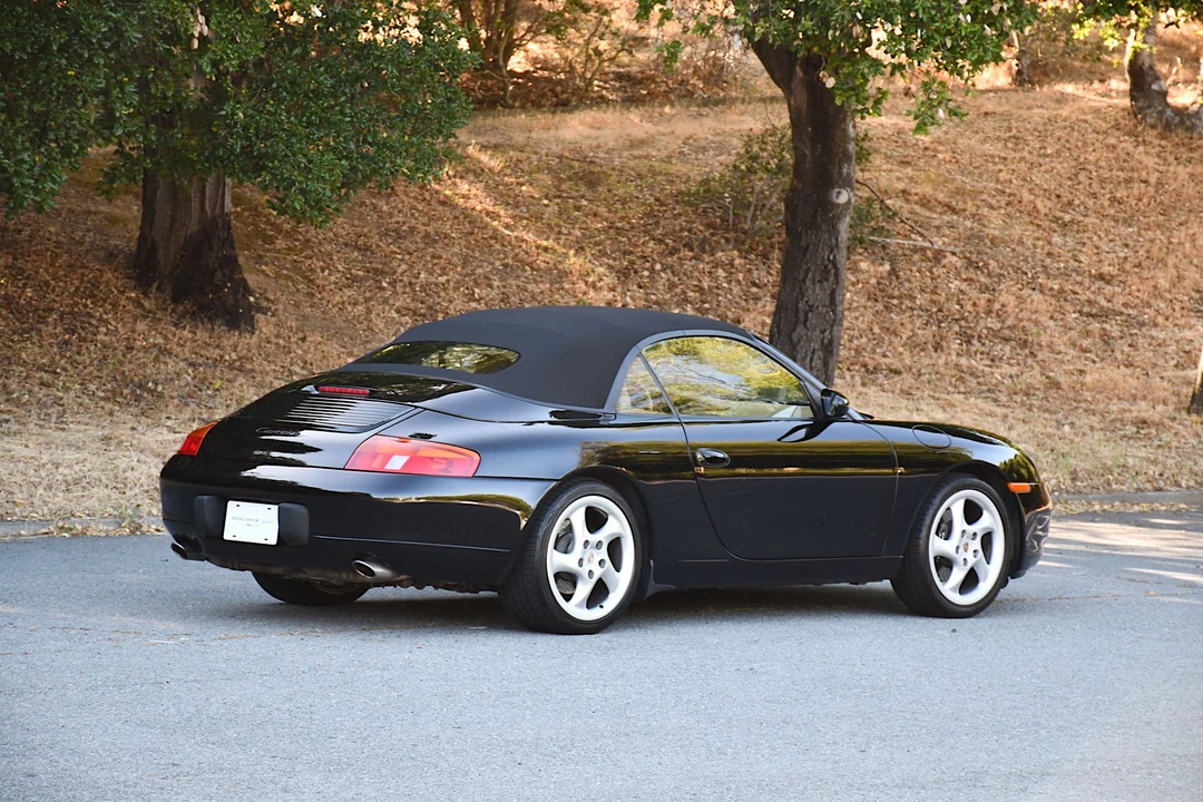 1999 Porsche 996 Carrera - Image 16 of 31