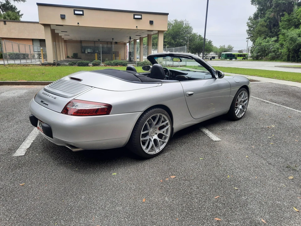 1999 Porsche 996 Carrera - Image 28 of 31