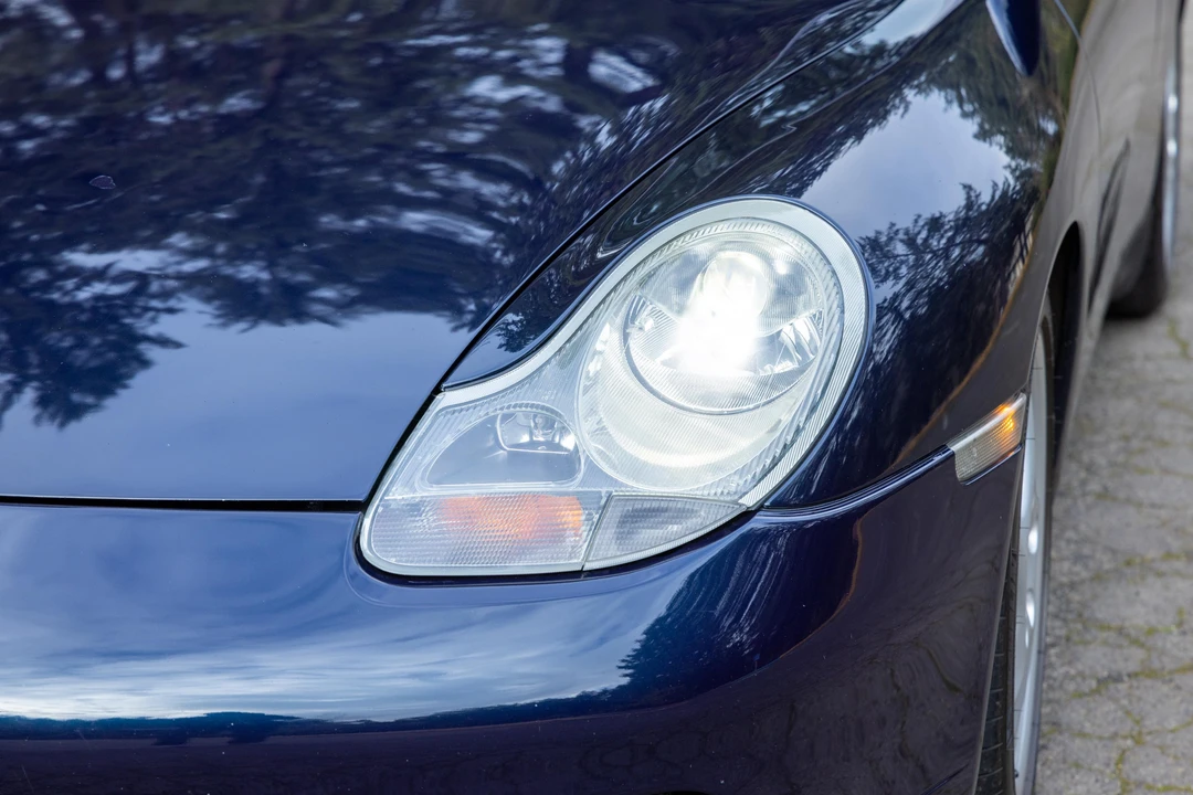 1999 Porsche 996 Carrera - Image 20 of 31