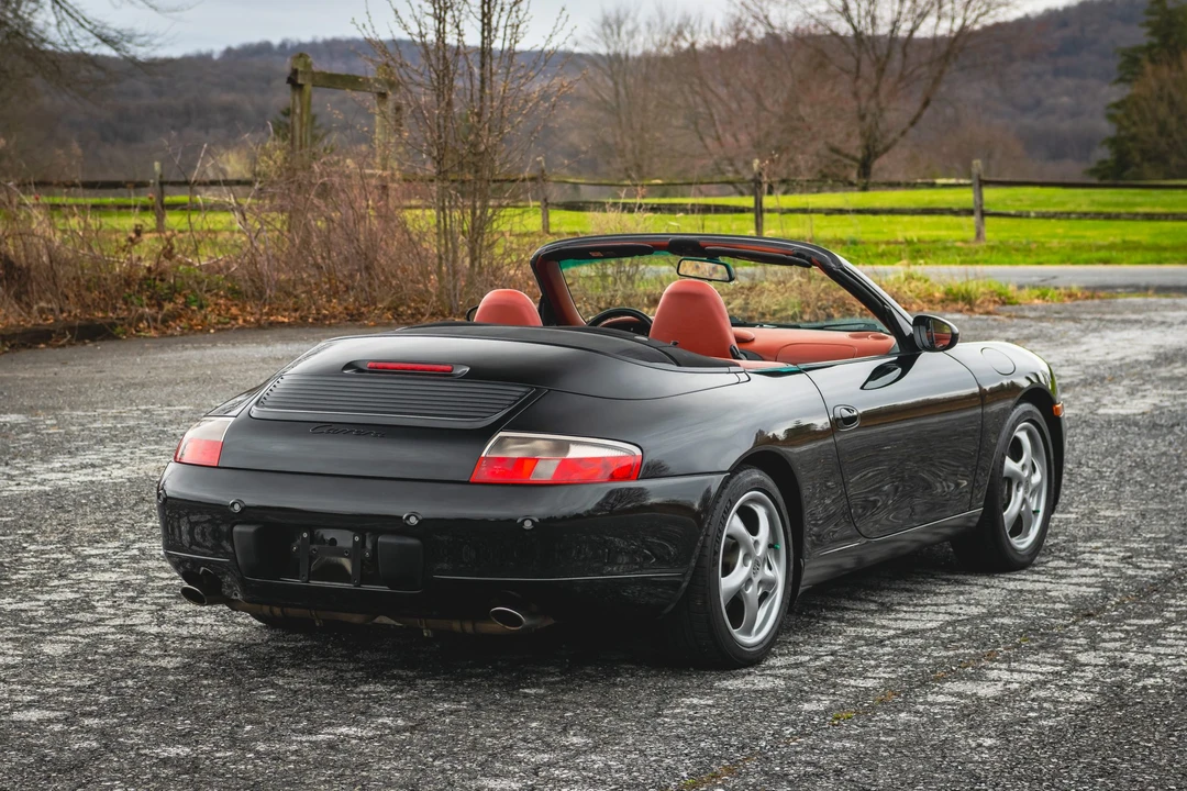 1999 Porsche 996 Carrera - Image 30 of 31