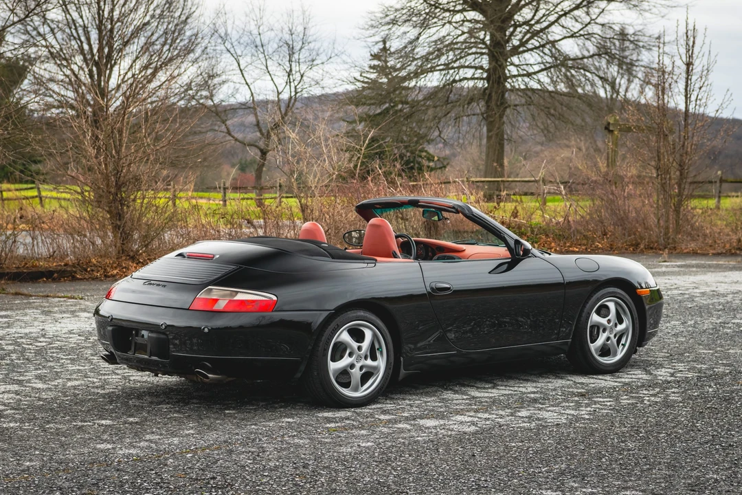 1999 Porsche 996 Carrera - Image 27 of 31