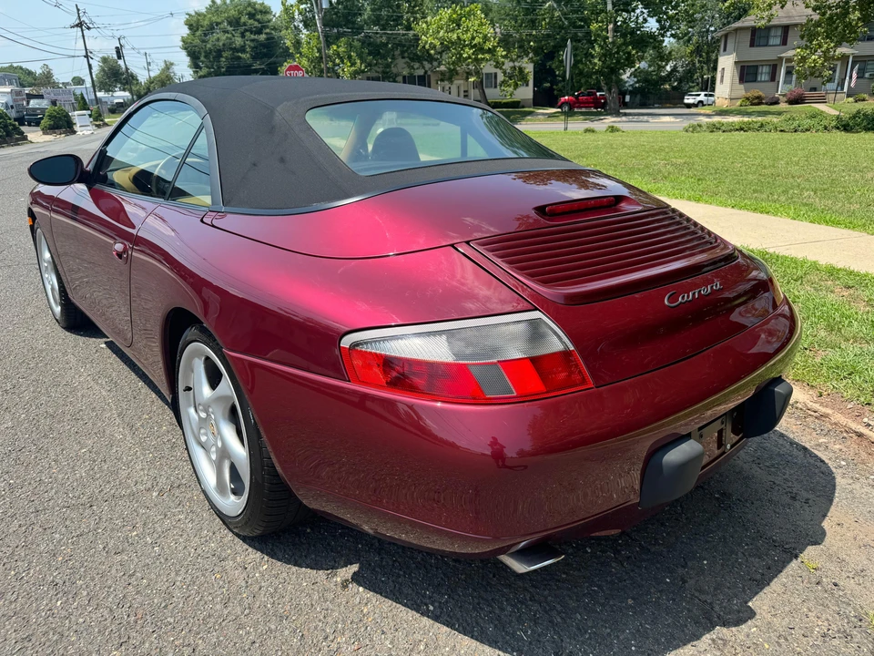 1999 Porsche 996 Carrera - Image 30 of 31