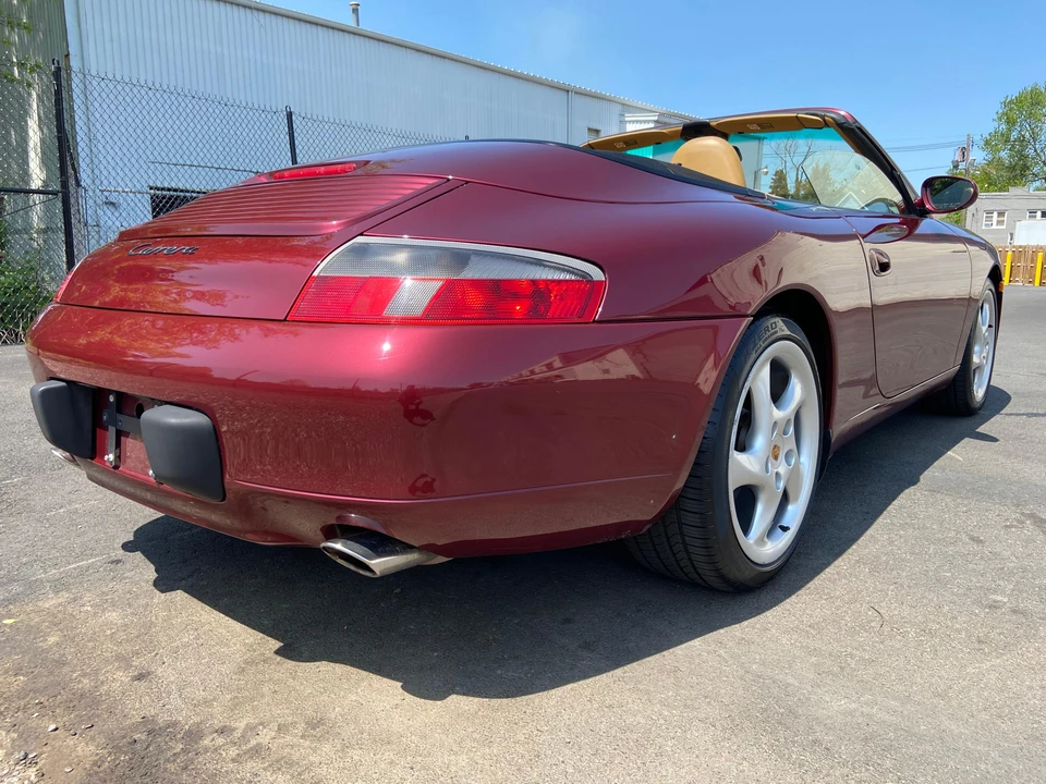 1999 Porsche 996 Carrera - Image 16 of 31