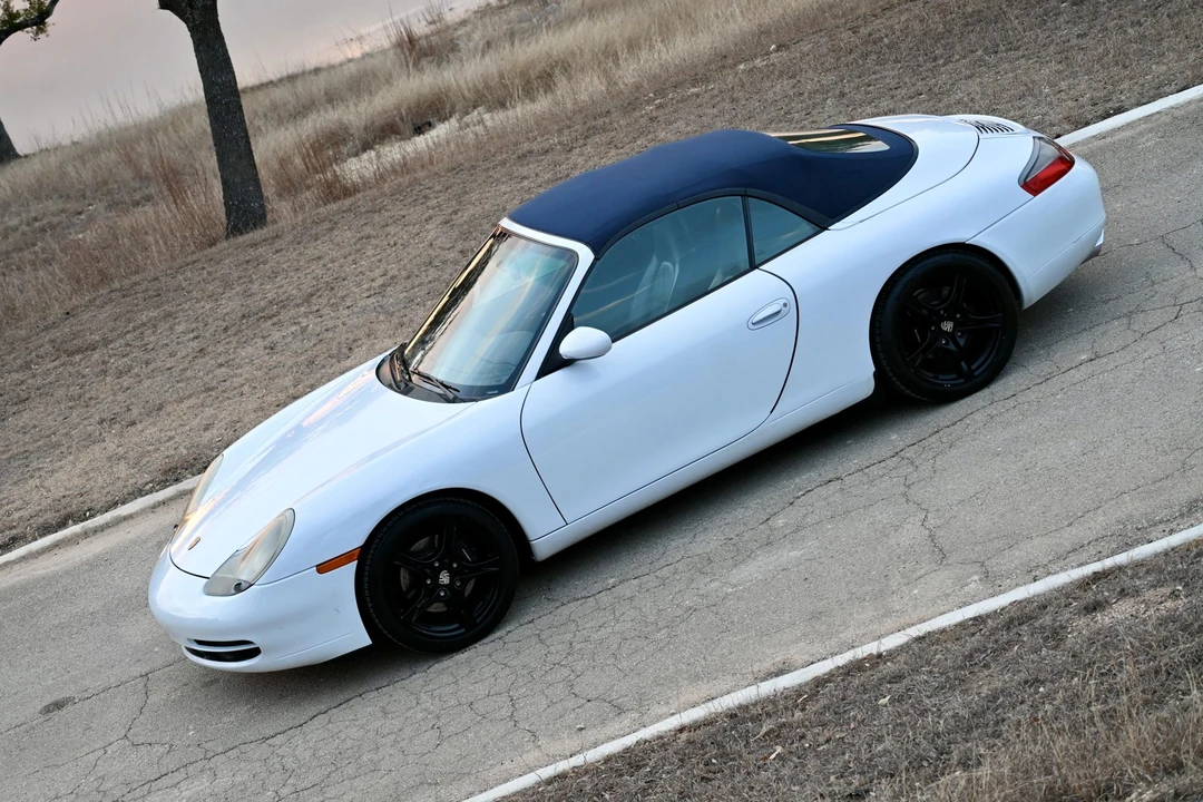 1999 Porsche 996 Carrera - Image 19 of 31
