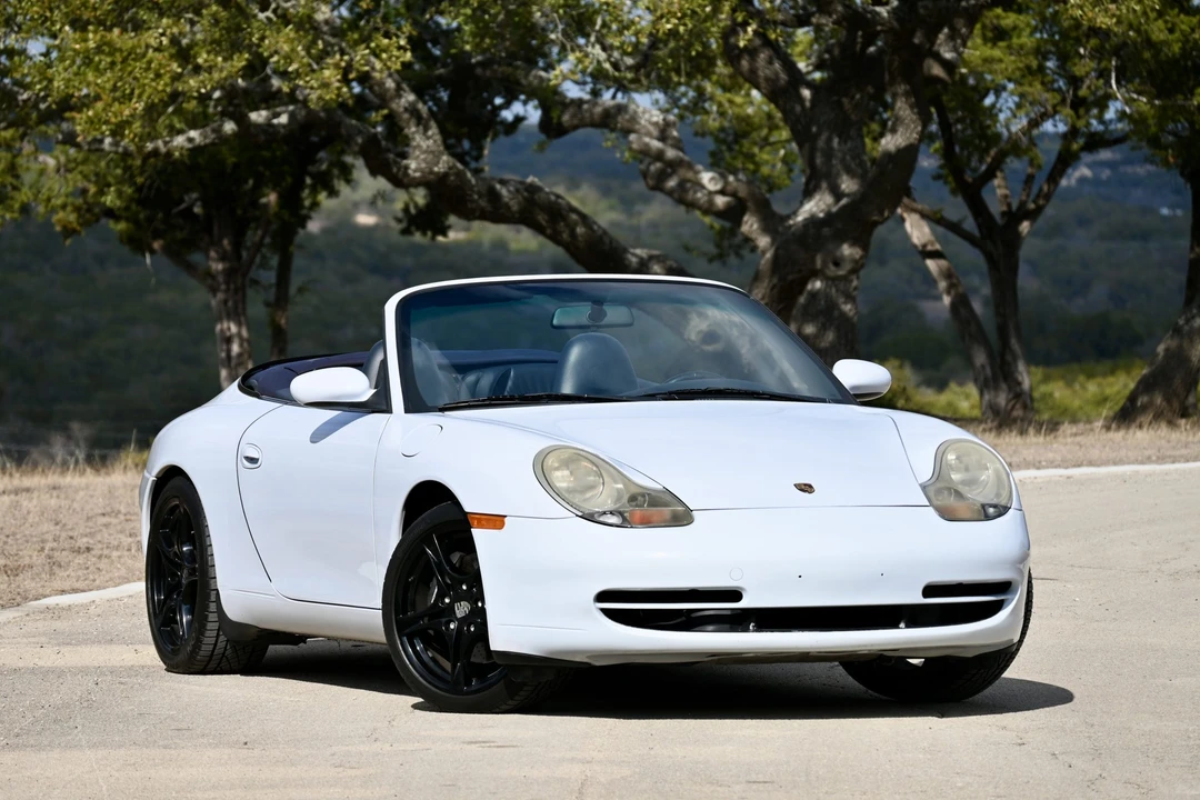 1999 Porsche 996 Carrera - Image 13 of 31