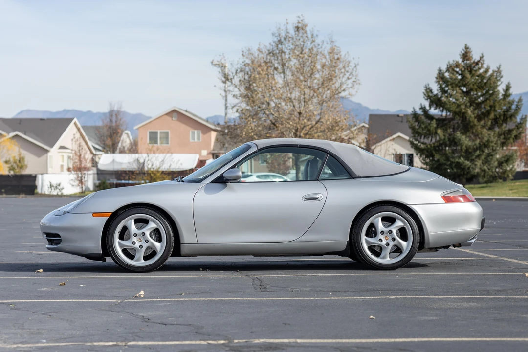 1999 Porsche 996 Carrera - Image 10 of 31