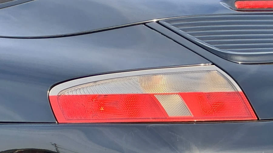 1999 Porsche 996 Carrera - Image 9 of 30
