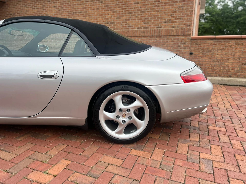 1999 Porsche 996 Carrera - Image 25 of 26