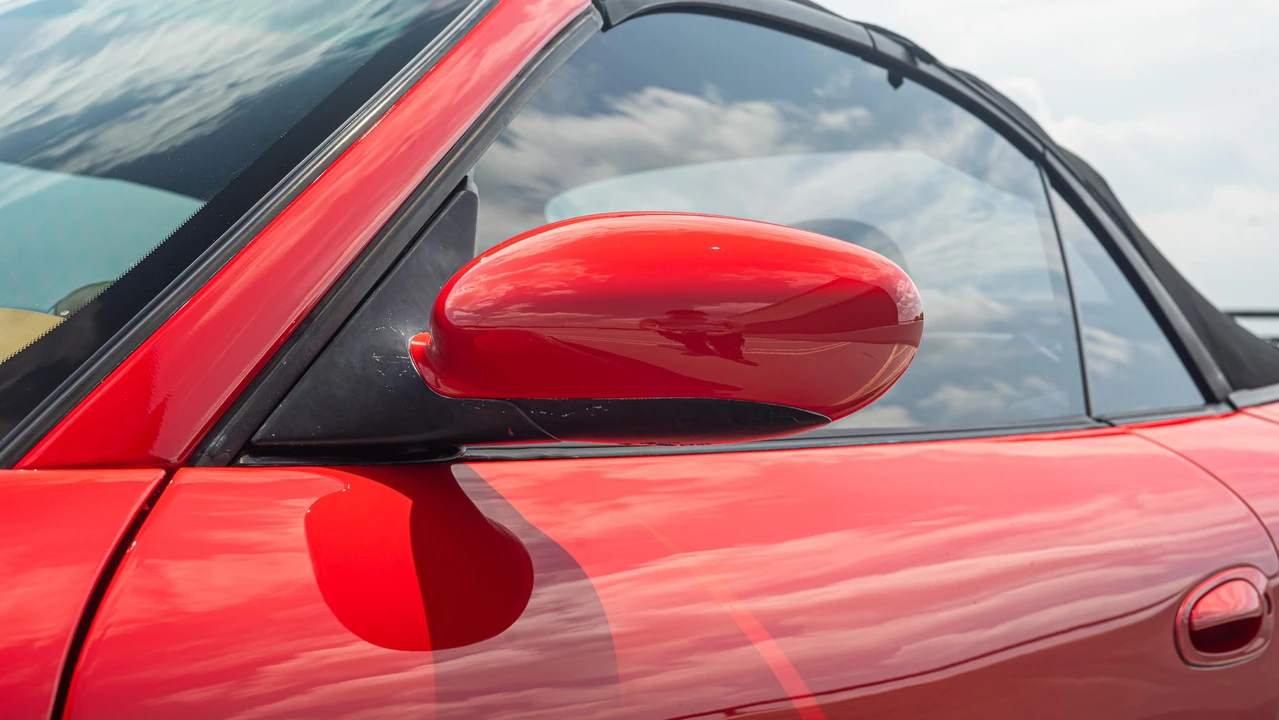 1999 Porsche 996 Carrera - Image 25 of 31