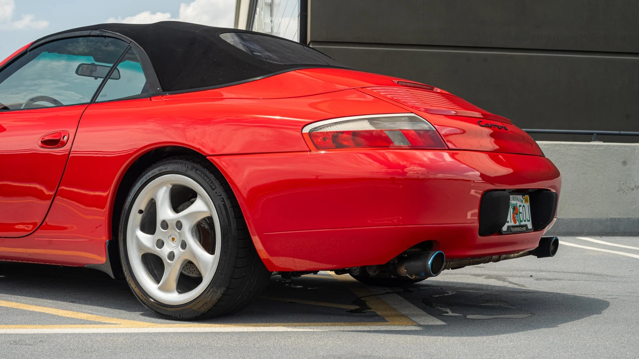 1999 Porsche 996 Carrera - Image 29 of 31
