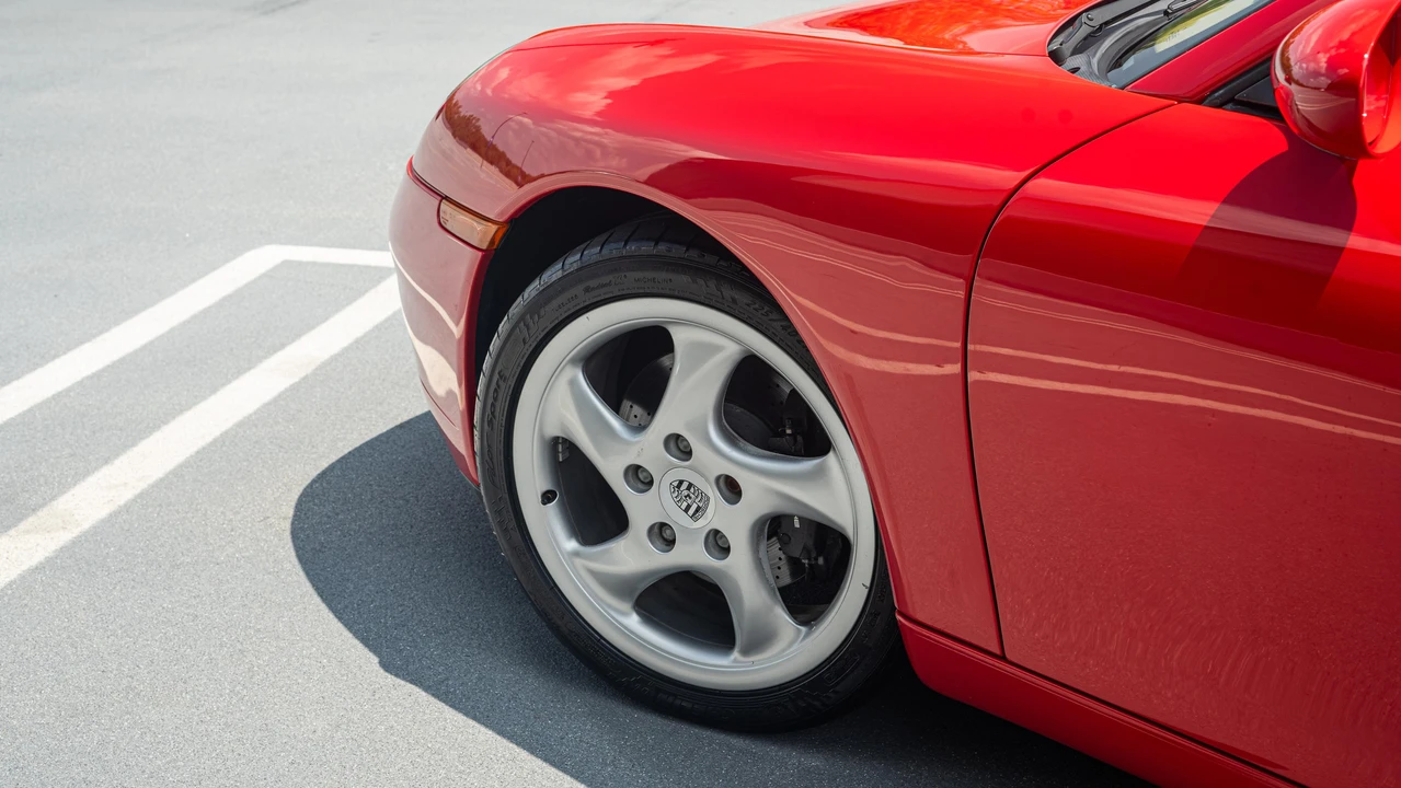 1999 Porsche 996 Carrera - Image 23 of 31