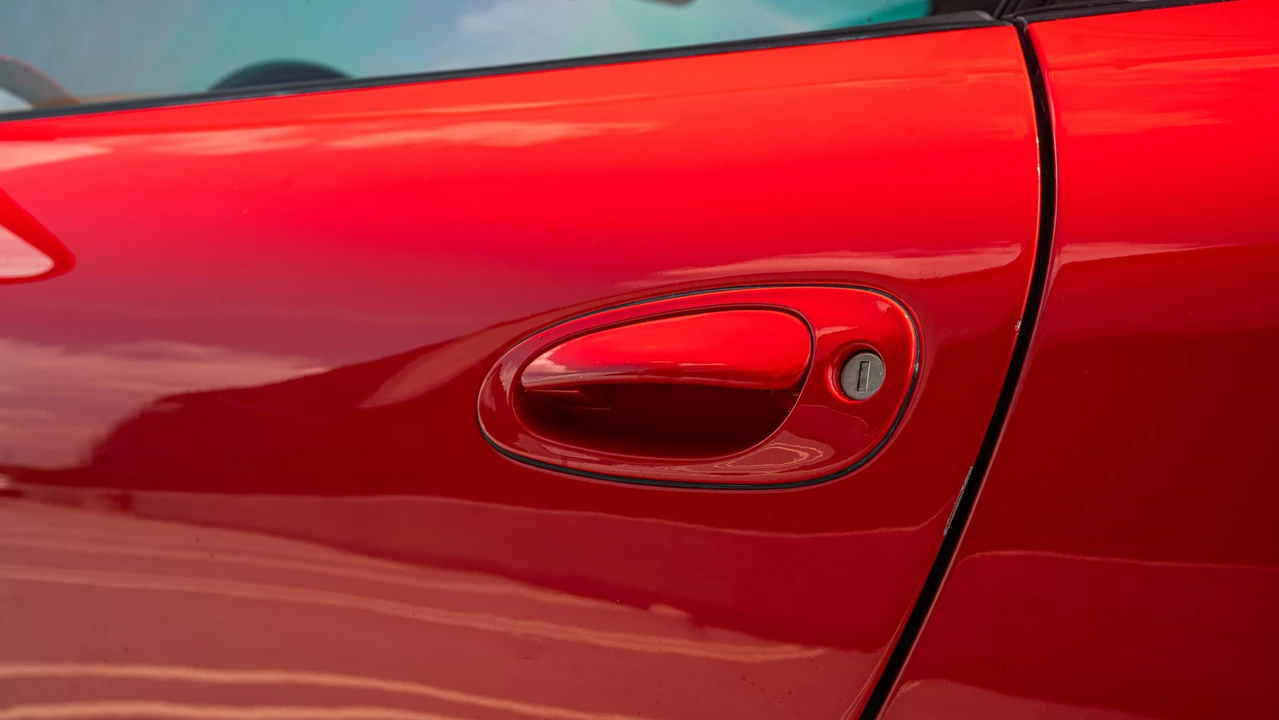 1999 Porsche 996 Carrera - Image 28 of 31