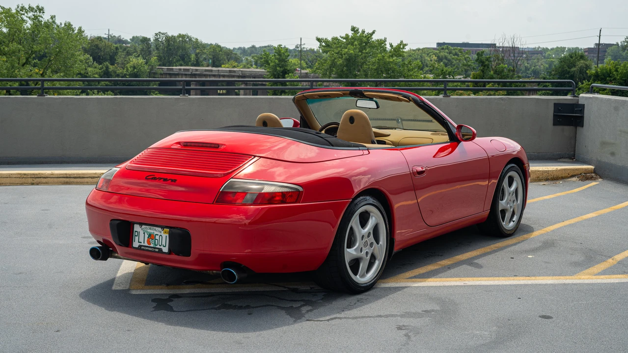 1999 Porsche 996 Carrera - Image 9 of 31