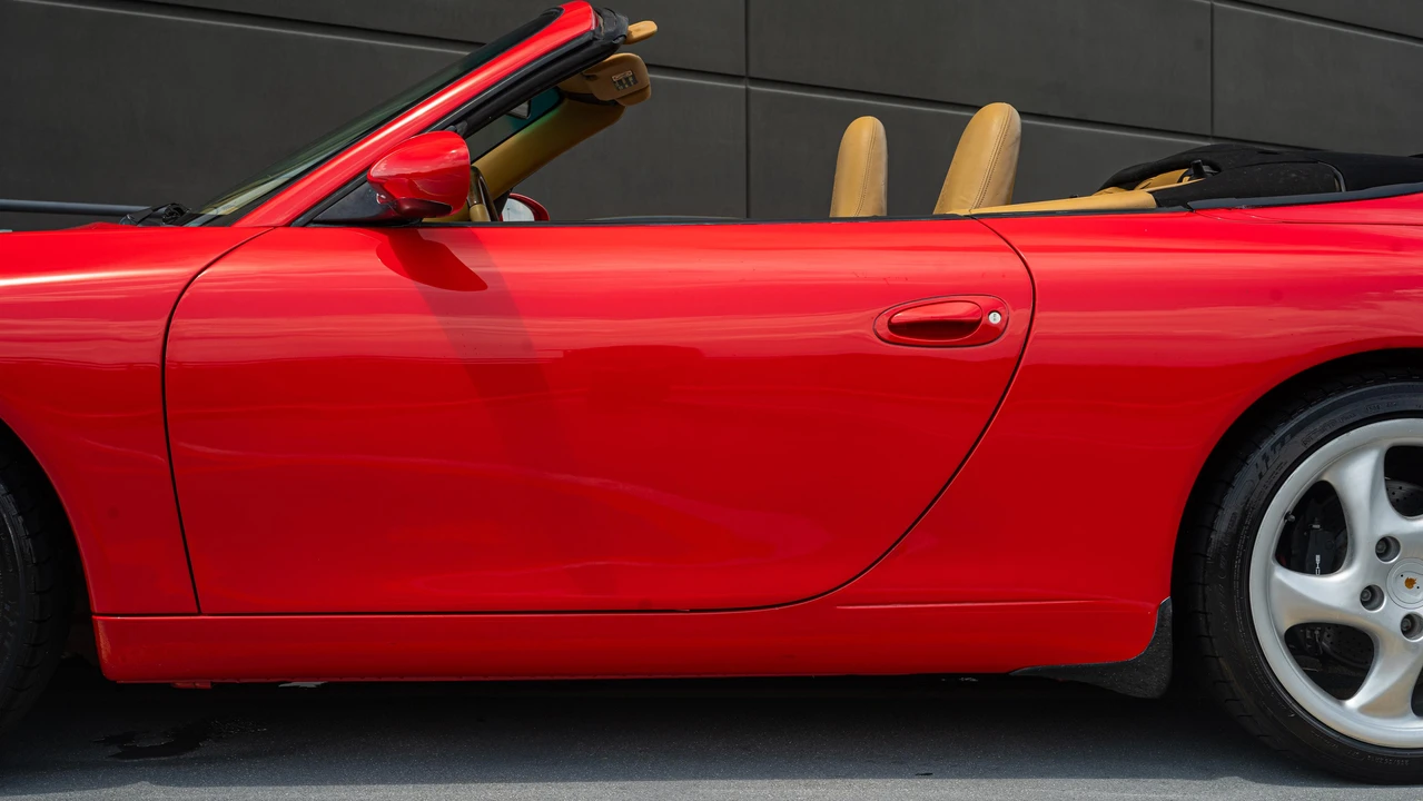 1999 Porsche 996 Carrera - Image 27 of 31