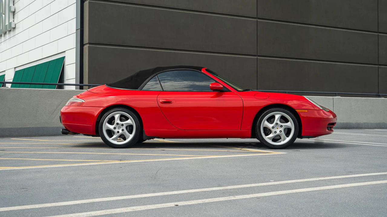 1999 Porsche 996 Carrera - Image 15 of 31