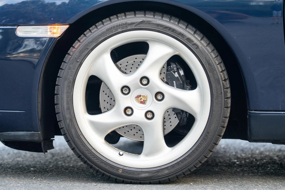 1999 Porsche 996 Carrera - Image 28 of 31