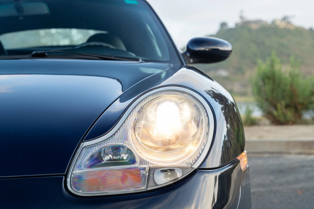 1999 Porsche 996 Carrera - Image 24 of 31