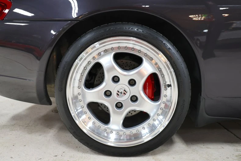 1999 Porsche 996 Carrera - Image 28 of 31