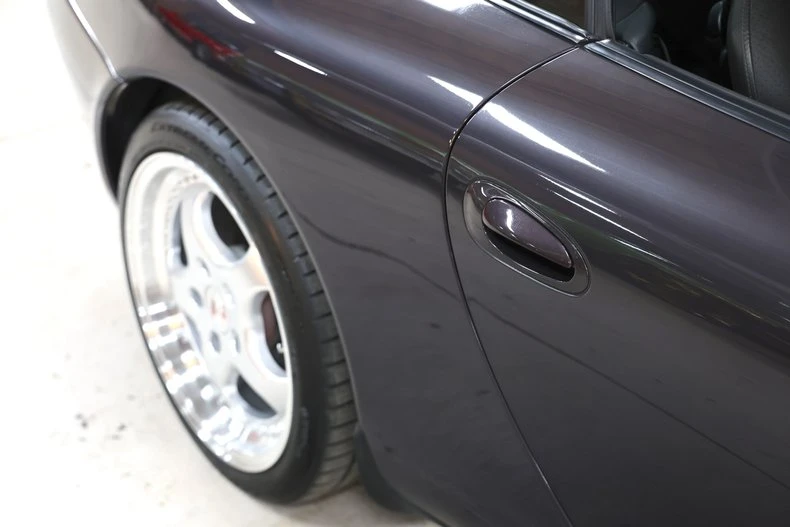 1999 Porsche 996 Carrera - Image 19 of 31
