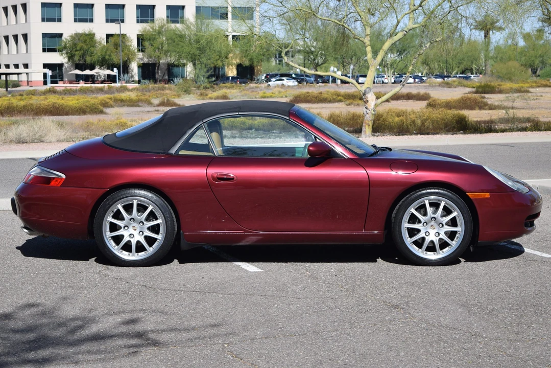 1999 Porsche 996 Carrera - Image 28 of 31