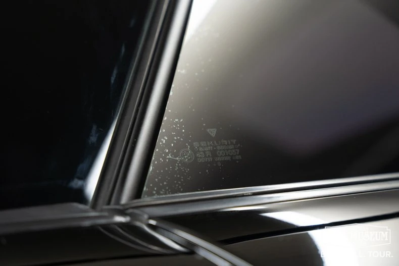 1999 Porsche 996 Carrera - Image 29 of 31