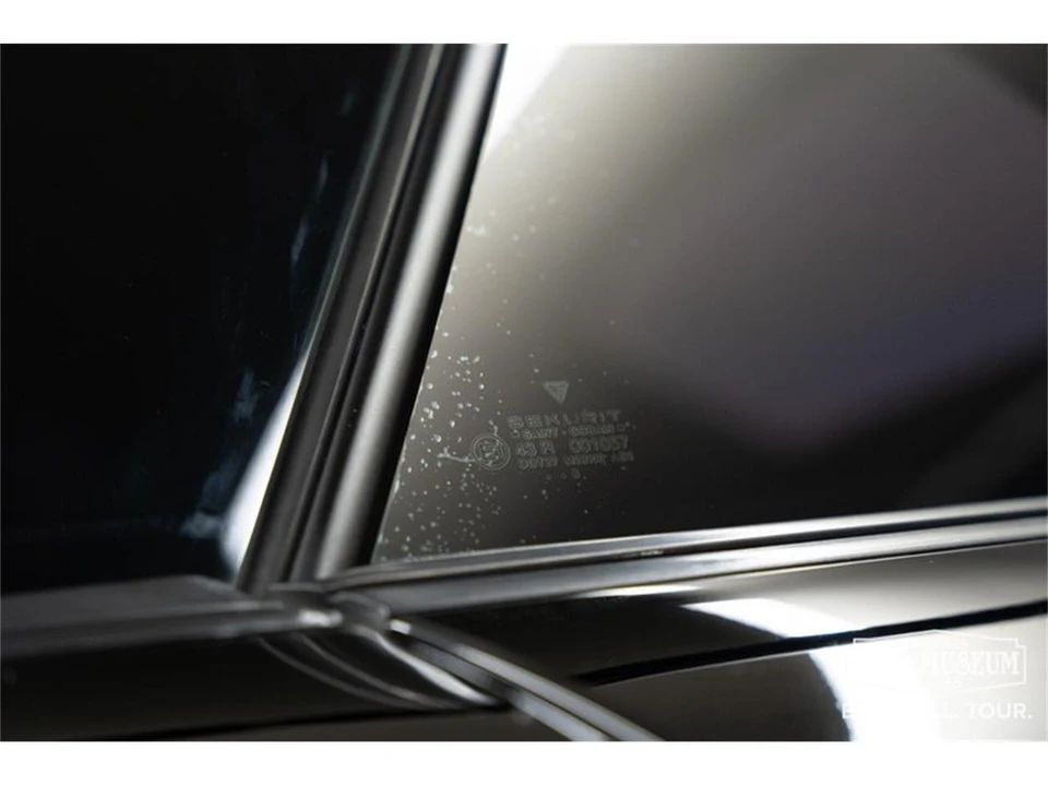 1999 Porsche 996 Carrera - Image 28 of 31