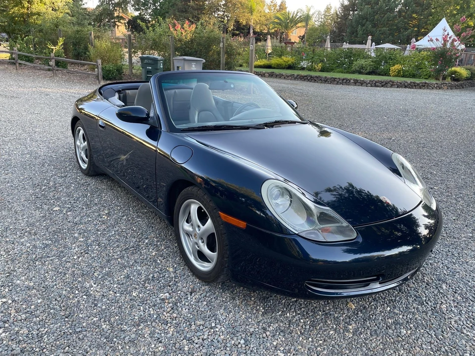 1999 Porsche 996 Carrera - Image 9 of 31