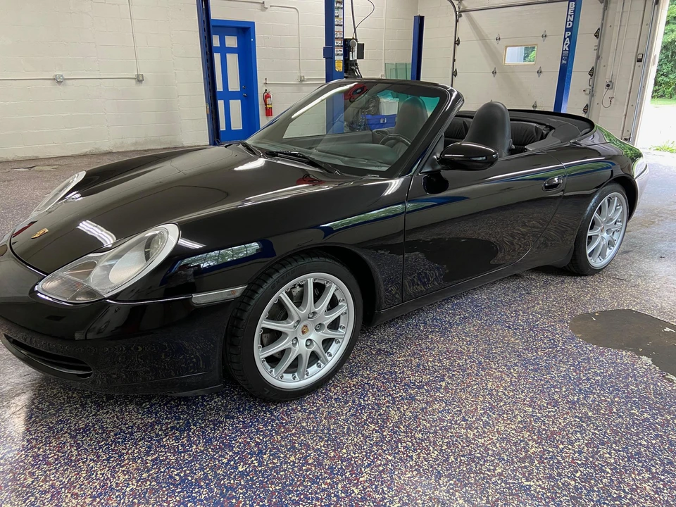 1999 Porsche 996 Carrera - Image 10 of 31