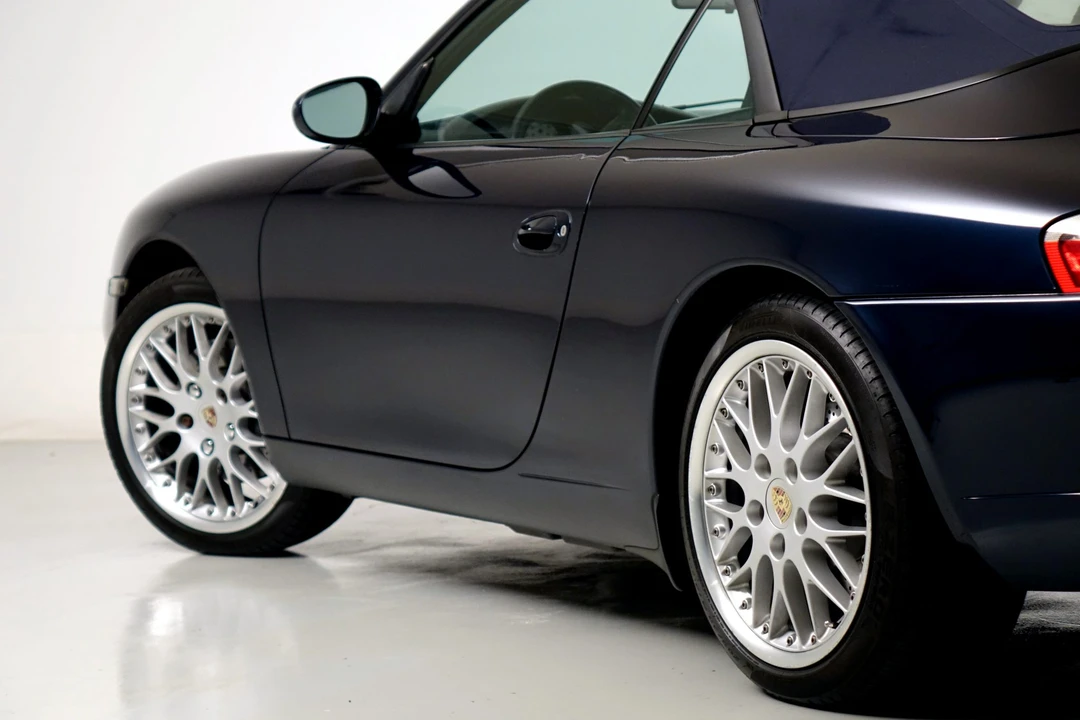1999 Porsche 996 Carrera - Image 19 of 31