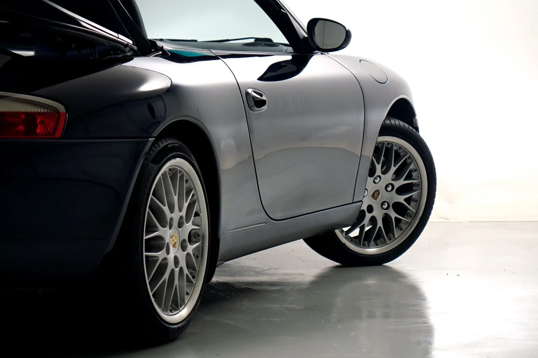 1999 Porsche 996 Carrera - Image 25 of 31