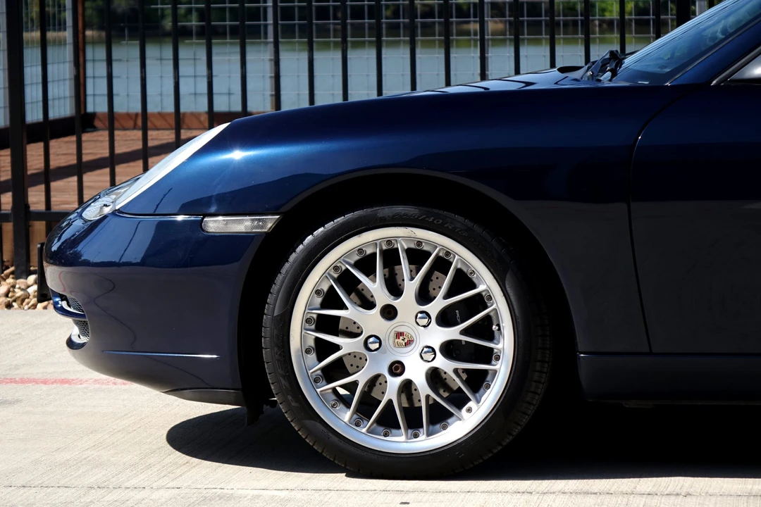 1999 Porsche 996 Carrera - Image 28 of 31