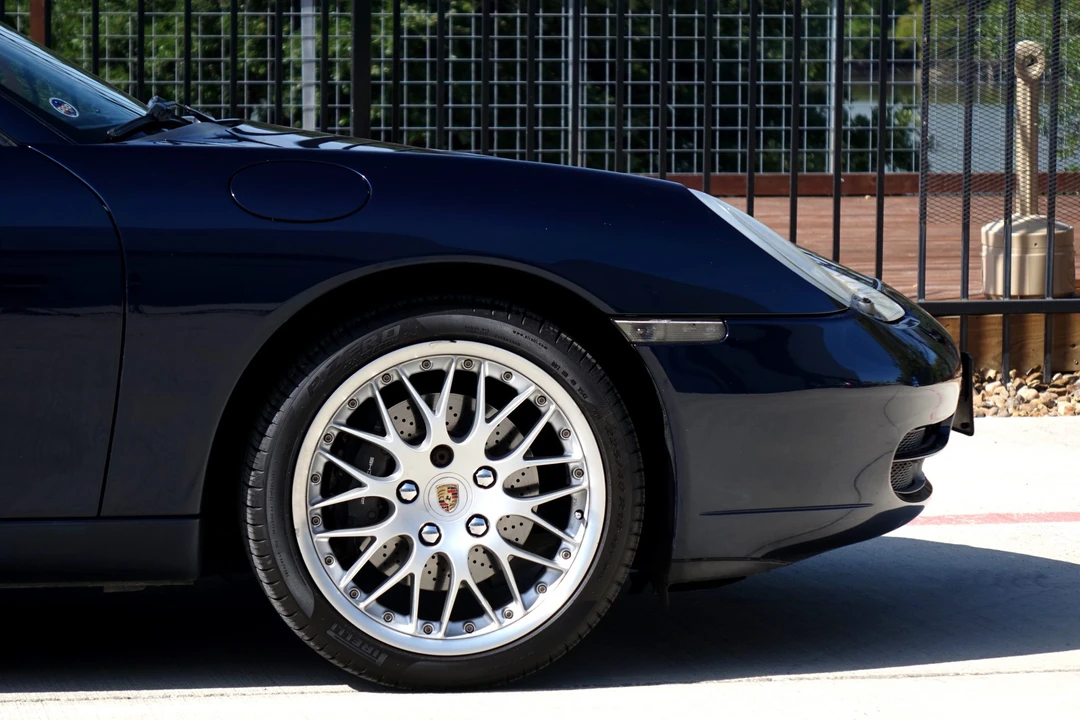 1999 Porsche 996 Carrera - Image 27 of 31