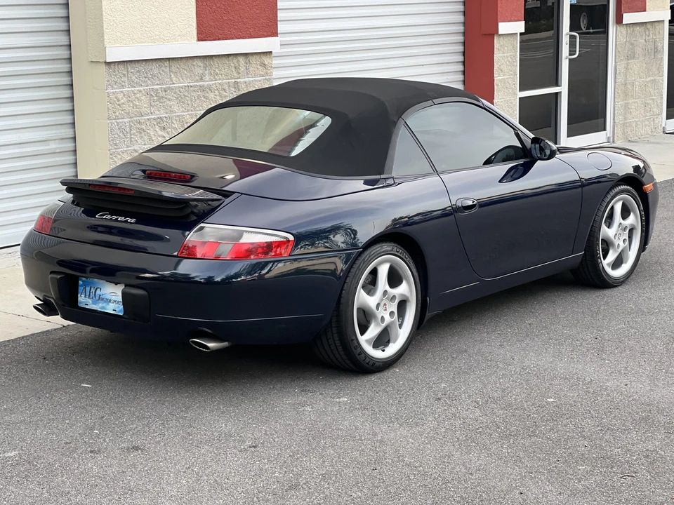 1999 Porsche 996 Carrera - Image 28 of 31