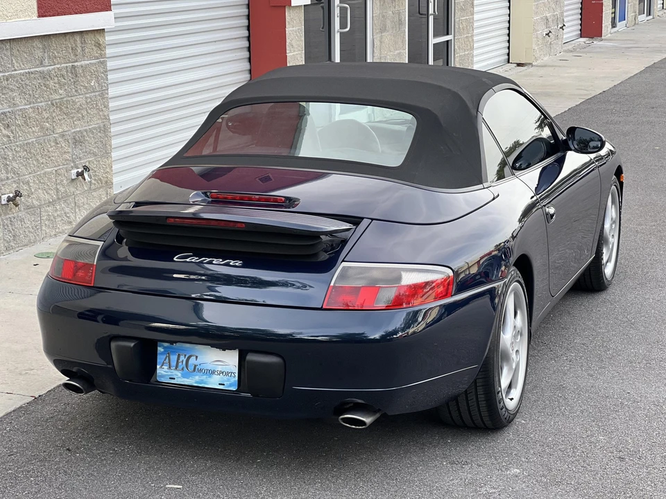 1999 Porsche 996 Carrera - Image 22 of 31