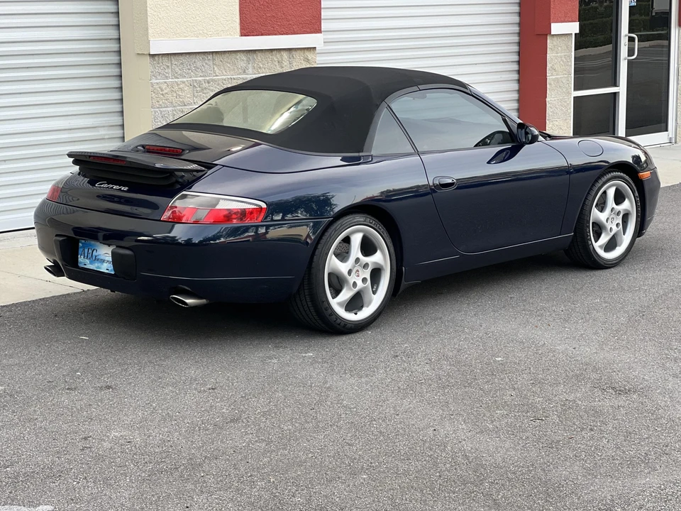 1999 Porsche 996 Carrera - Image 26 of 31