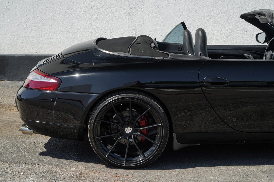 1999 Porsche 996 Carrera - Image 16 of 31
