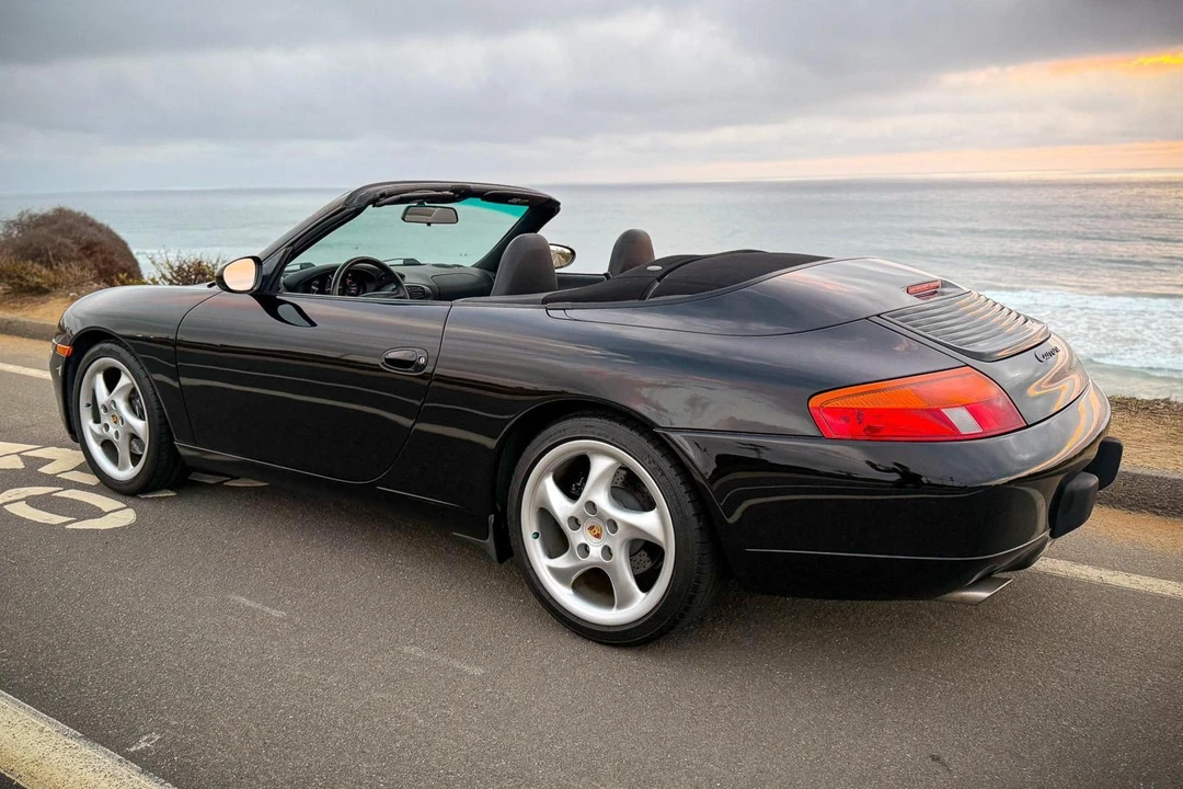 1999 Porsche 996 Carrera - Image 4 of 31