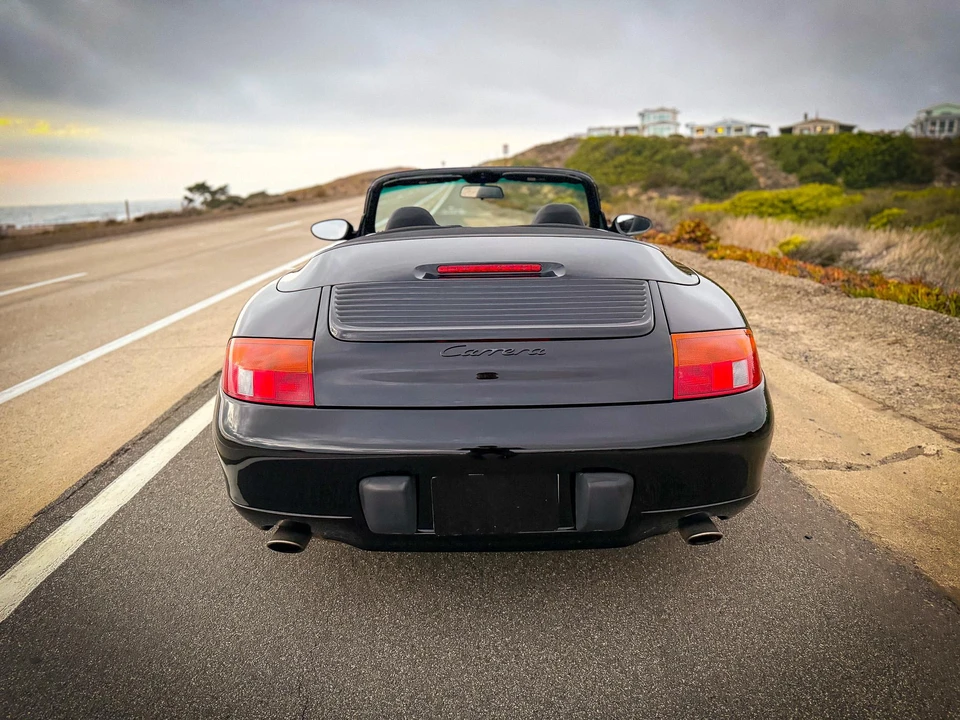 1999 Porsche 996 Carrera - Image 23 of 31