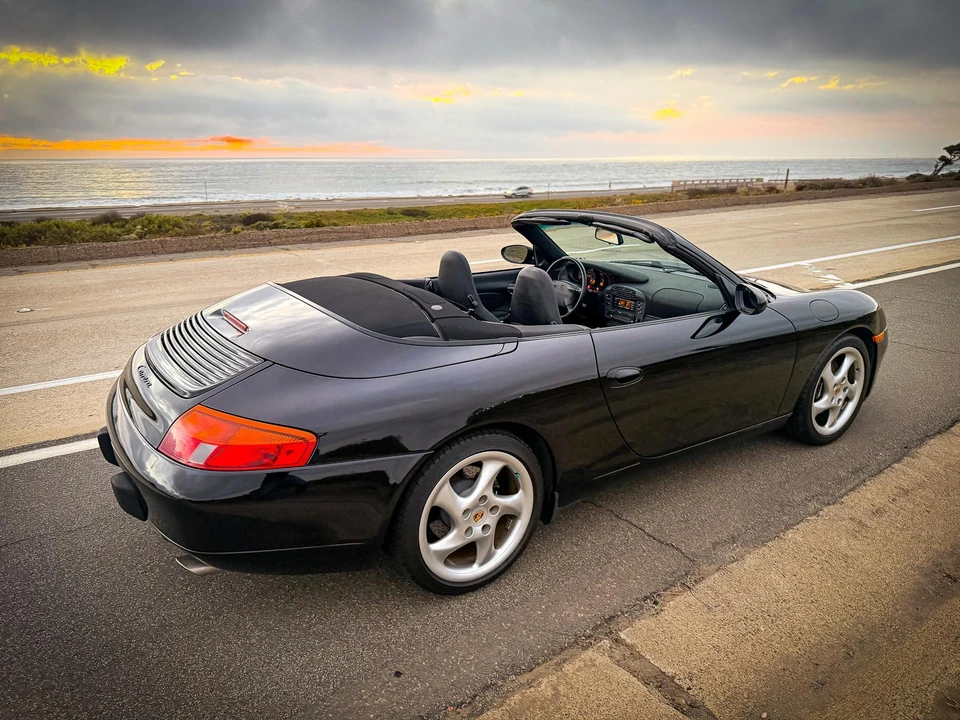 1999 Porsche 996 Carrera - Image 29 of 31