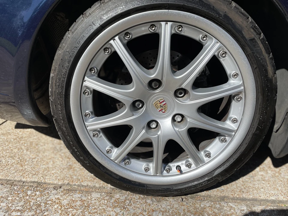 1999 Porsche 996 Carrera - Image 28 of 31