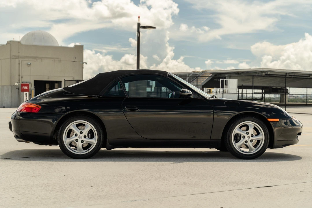 1999 Porsche 996 Carrera - Image 15 of 31