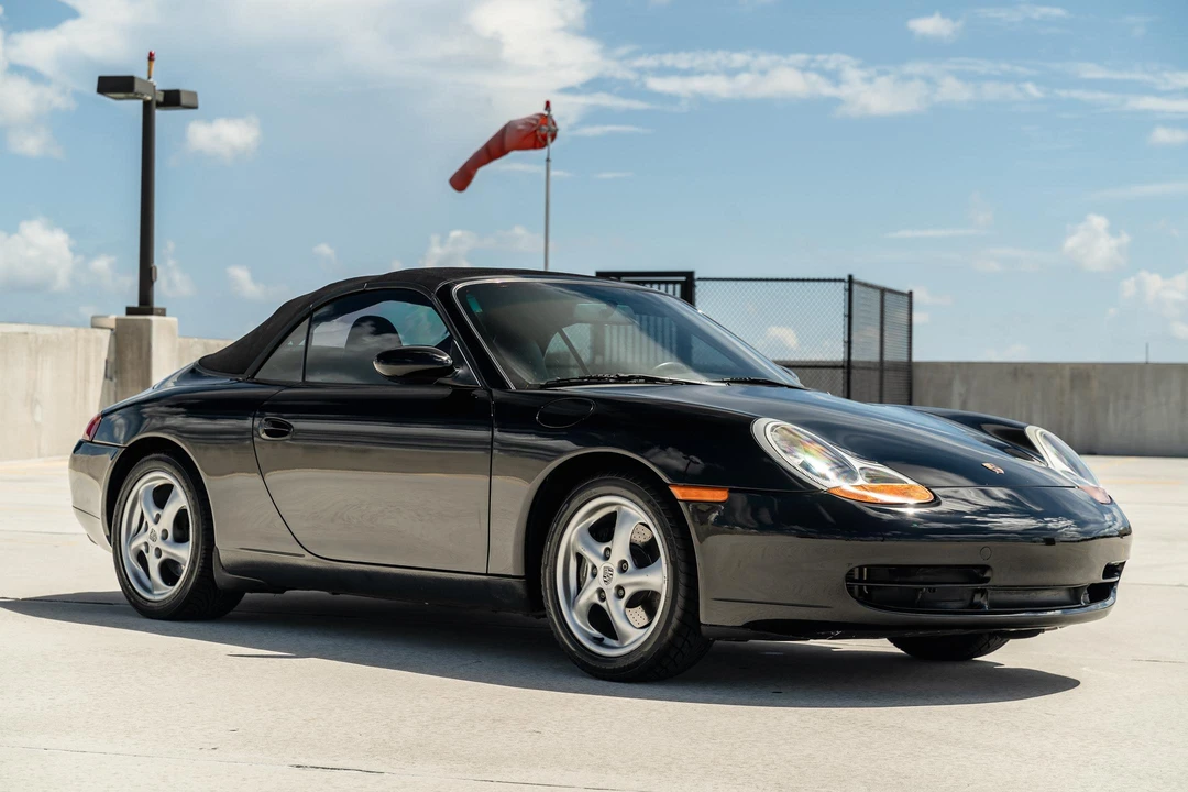 1999 Porsche 996 Carrera - Image 17 of 31
