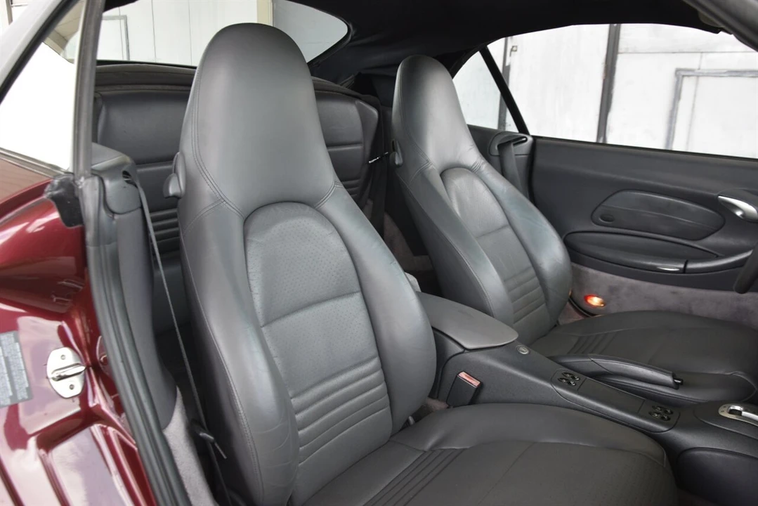 1999 Porsche 996 Carrera - Image 30 of 31
