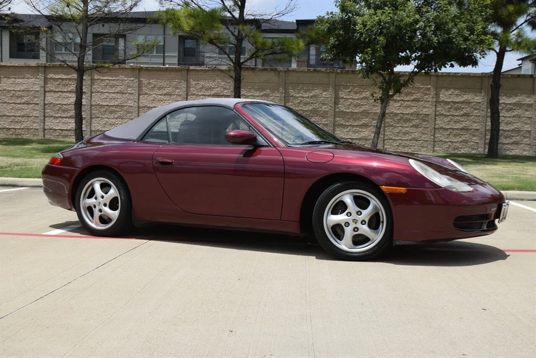 1999 Porsche 996 Carrera - Image 10 of 31