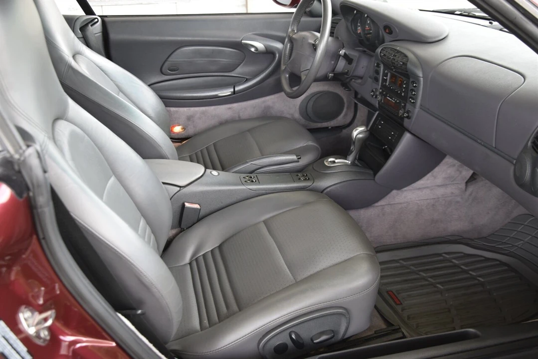 1999 Porsche 996 Carrera - Image 29 of 31