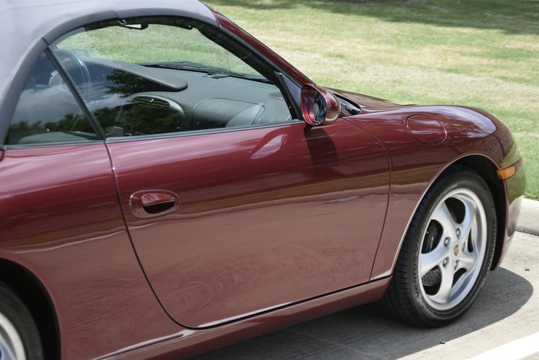 1999 Porsche 996 Carrera - Image 3 of 31