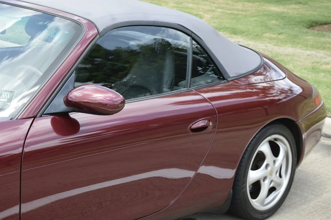 1999 Porsche 996 Carrera - Image 23 of 31