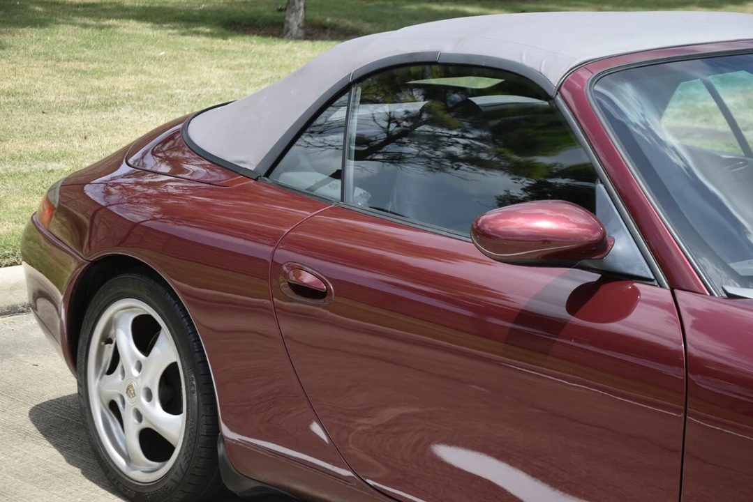 1999 Porsche 996 Carrera - Image 14 of 31