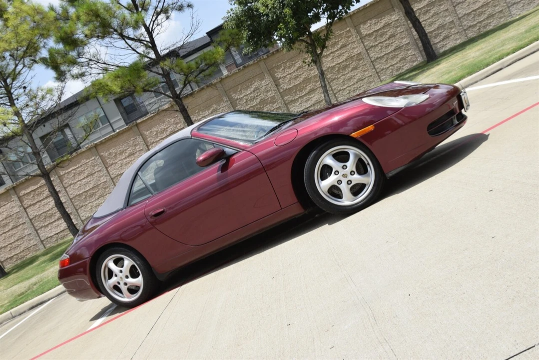 1999 Porsche 996 Carrera - Image 11 of 31