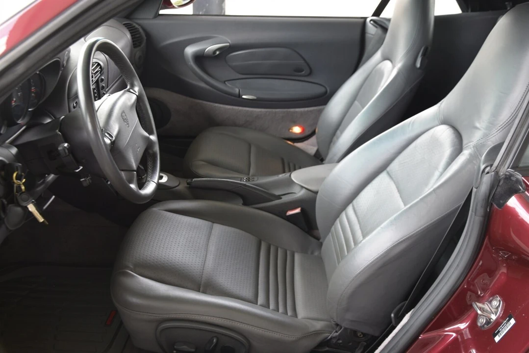 1999 Porsche 996 Carrera - Image 26 of 31